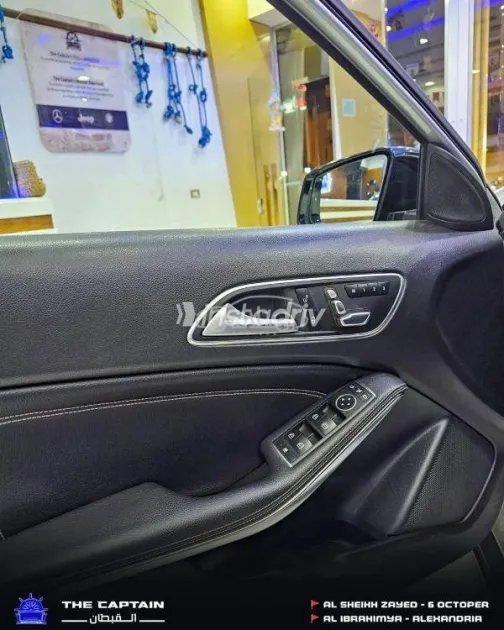 Mercedes GLA 200 2020 Silver Used for Sale - 4