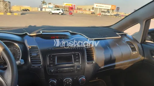 Kia Cerato 2015 Black Used for Sale - 4