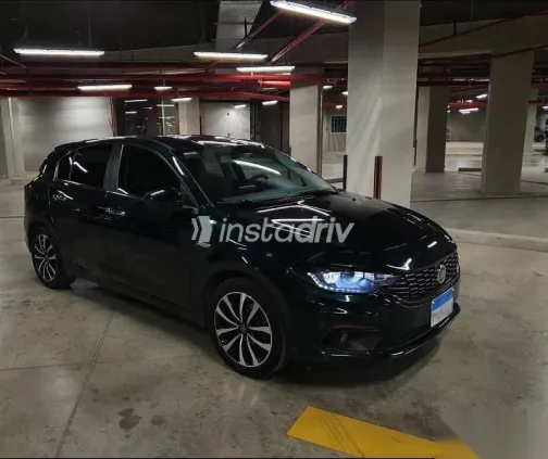 فيات تيبو 2020 أخضر مستعملة للبيع - 1