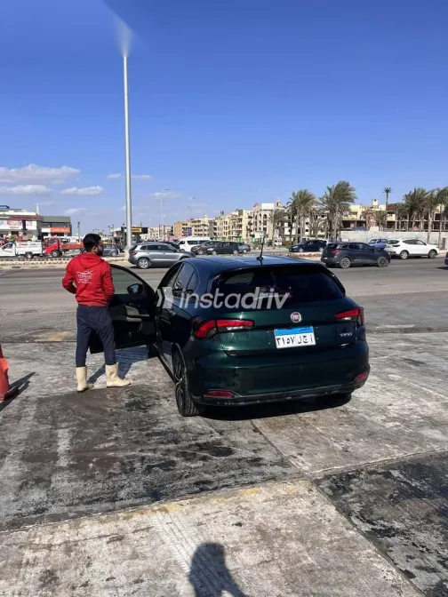 فيات تيبو 2020 أخضر مستعملة للبيع - 7