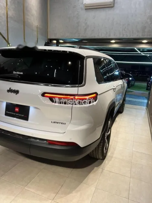 Jeep Grand Cherokee 2024 White Used for Sale - 5