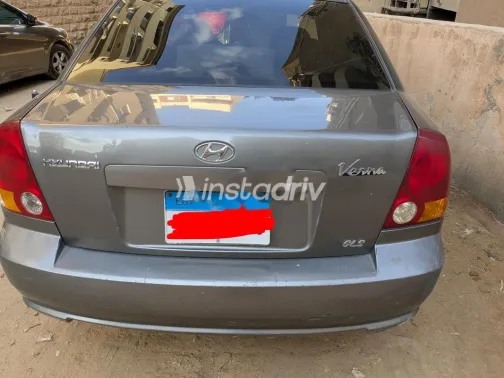 Hyundai Verna 2017 White Used for Sale - 2