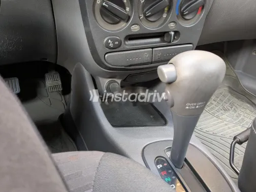 Hyundai Verna 2017 White Used for Sale - 4