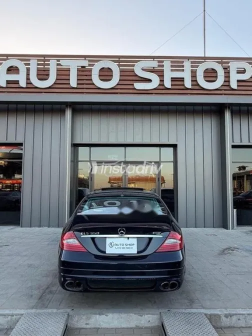 مرسيدس CLS Class 2005 أزرق غامق مستعملة للبيع - 5