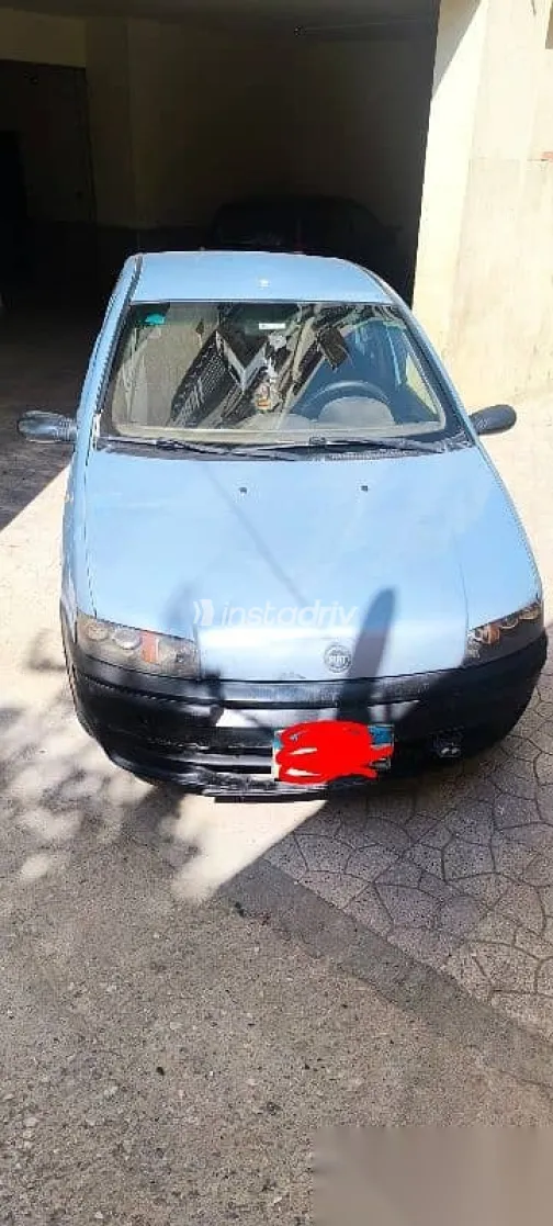 فيات بونتو 2001 أزرق غامق مستعملة للبيع - 10