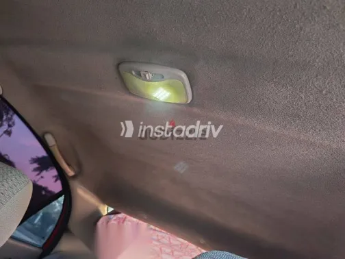 كيا ريو 2001 أحمر مستعملة للبيع - 8