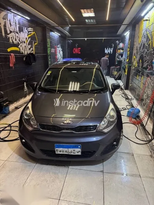 Kia Rio 2013 Gray Used for Sale - 2