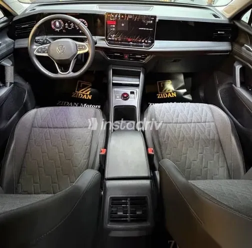 فولكس فاغن تيجون 2025 رمادي جديدة للبيع - 5