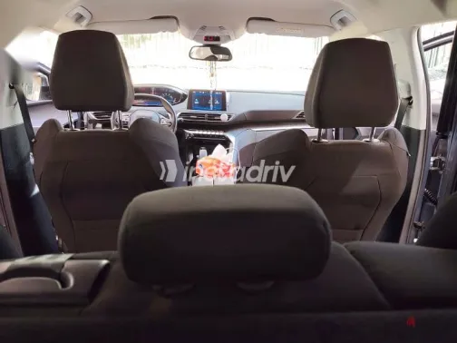 Peugeot 3008 2021 Silver Used for Sale - 3