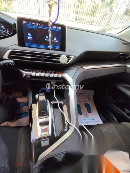 Peugeot 3008 2021 Silver Used for Sale - 4