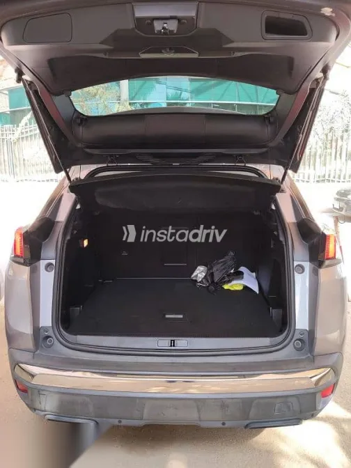 Peugeot 3008 2021 Silver Used for Sale - 7