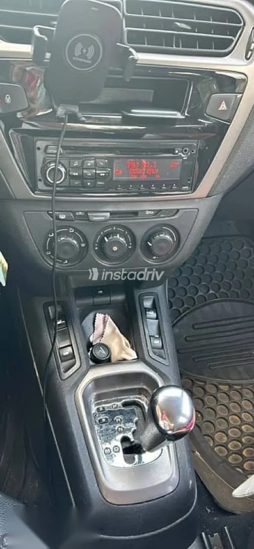 بيجو 301 2016 رمادي مستعملة للبيع - 3