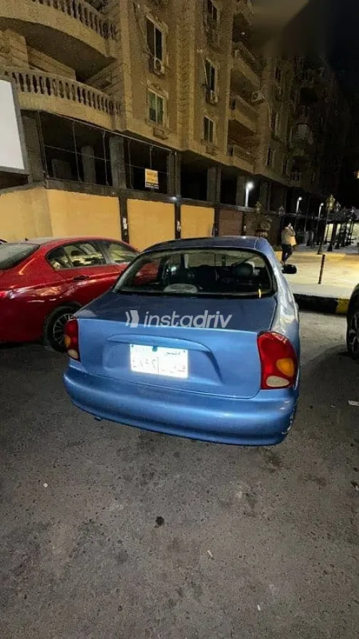 دايو لانوس 2004 أزرق غامق مستعملة للبيع - 2