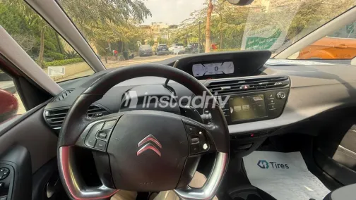 Citroën C4 Picasso 2016 White Used for Sale - 4