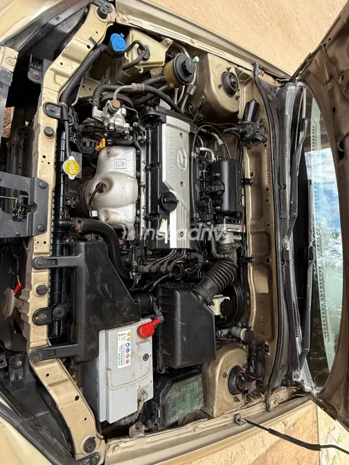 هيونداي فيرنا 2009 أبيض مستعملة للبيع - 3