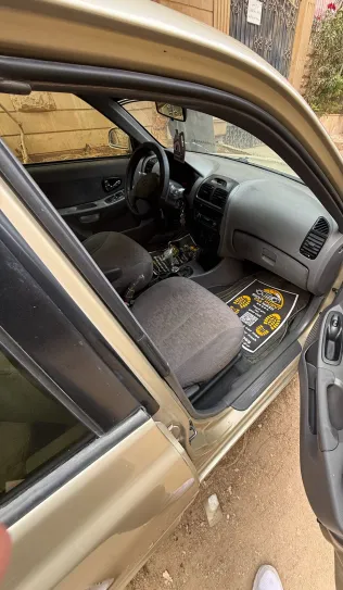 هيونداي فيرنا 2009 أبيض مستعملة للبيع