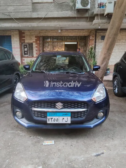 سوزوكى سويفت 2021 أبيض مستعملة للبيع - 2