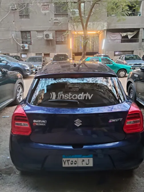 سوزوكى سويفت 2021 أبيض مستعملة للبيع - 4