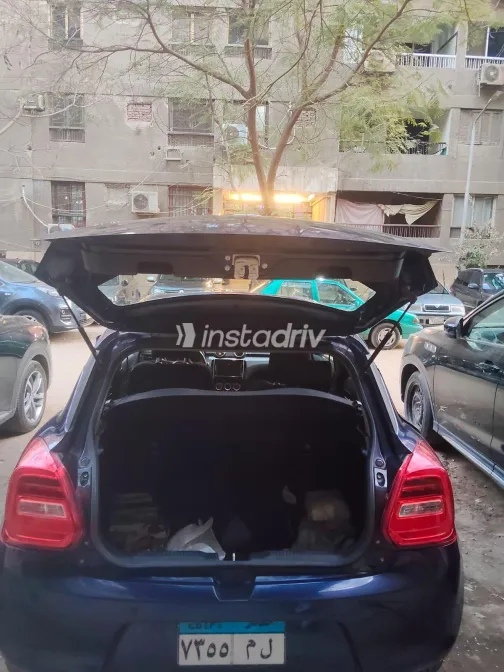 سوزوكى سويفت 2021 أبيض مستعملة للبيع - 9