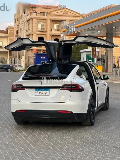 Tesla Model 3 2022 White Used for Sale - 4