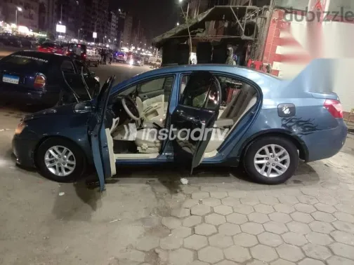 جيلي امجراند 2018 أزرق غامق مستعملة للبيع - 4