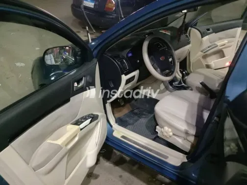 جيلي امجراند 2018 أزرق غامق مستعملة للبيع - 8