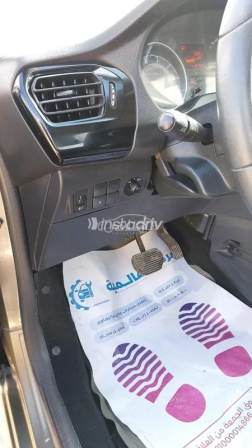 بيجو 301 2015 برونزي مستعملة للبيع - 2