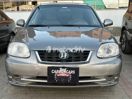 هيونداي فيرنا 2015 رمادي مستعملة للبيع - 1