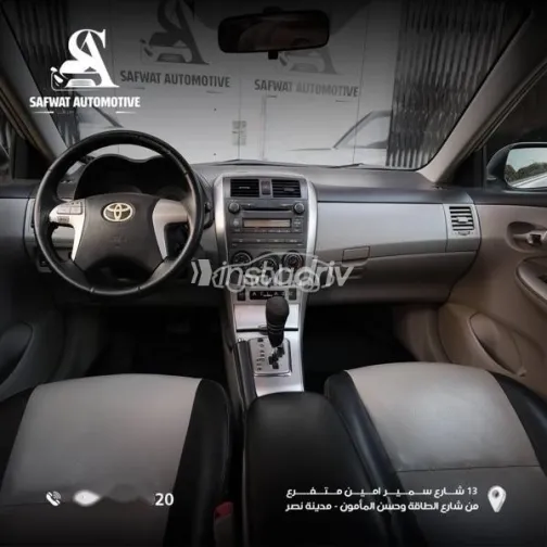 تويوتا كورولا 2012 فضي مستعملة للبيع - 5