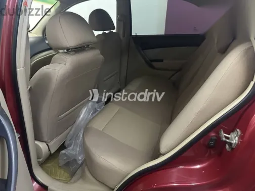 شيفروليه افيو 2020 أحمر مستعملة للبيع - 4