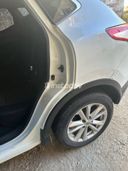 نيسان قشقاي 2017 أبيض مستعملة للبيع - 5