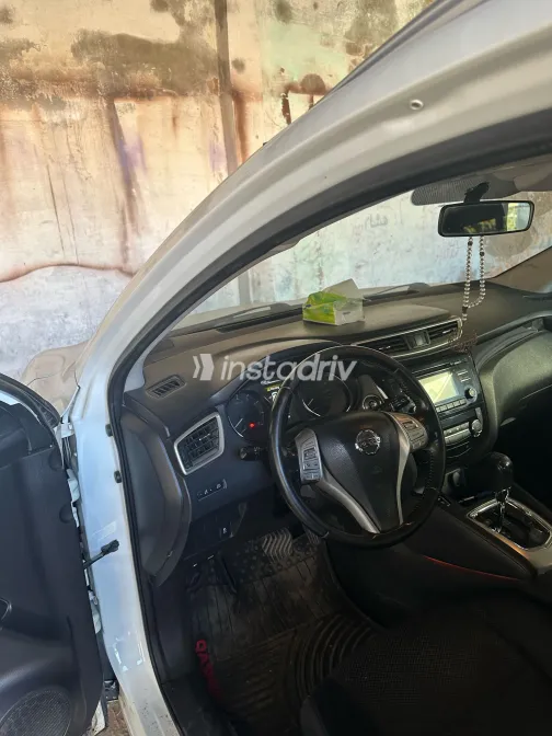 نيسان قشقاي 2017 أبيض مستعملة للبيع - 10