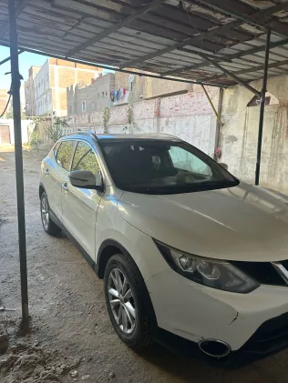 نيسان قشقاي 2017 أبيض مستعملة للبيع