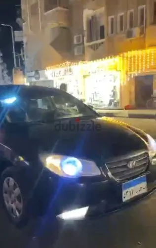 هيونداي إلنترا 2008 أسود مستعملة للبيع