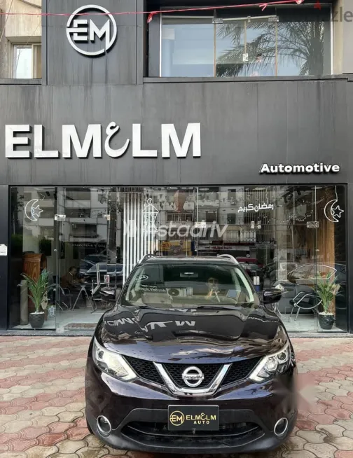 Nissan Qashqai 2017 Black Used for Sale - 1