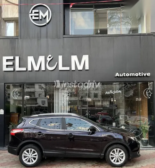 Nissan Qashqai 2017 Black Used for Sale - 4