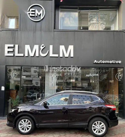 Nissan Qashqai 2017 Black Used for Sale - 6