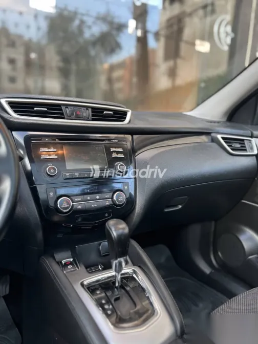 Nissan Qashqai 2017 Black Used for Sale - 8