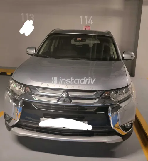 Mitsubishi Outlander 2016 White Used for Sale - 1