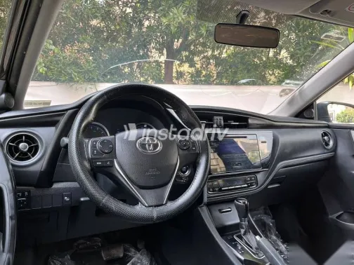 تويوتا كورولا 2017 أسود مستعملة للبيع - 7