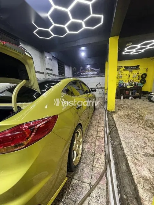 Hyundai Avante 2018 Gold Used for Sale - 6