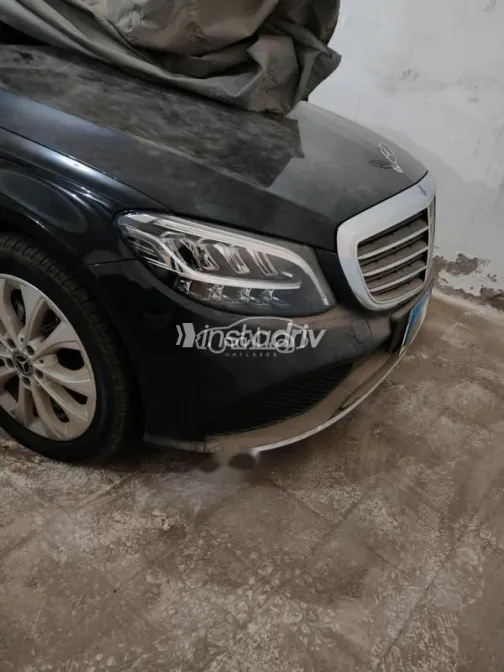 Mercedes C 180 2019 White Used for Sale - 1