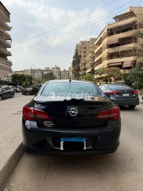 Opel Astra 2018 White Used for Sale - 3