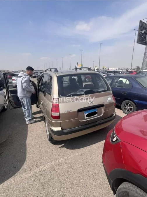 هيونداي ماتريكس 2006 ذهبي مستعملة للبيع - 5