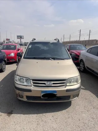 هيونداي ماتريكس 2006 ذهبي مستعملة للبيع