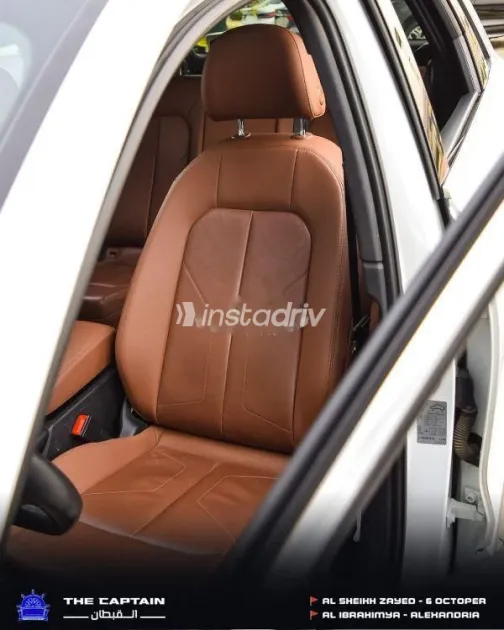 Audi Q3 2021 White Used for Sale - 3