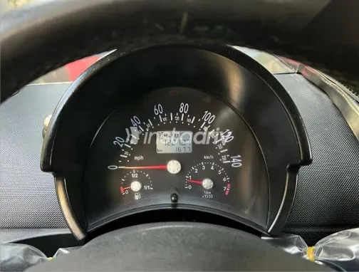 فولكس فاغن بيتل 1999 فضي مستعملة للبيع - 9