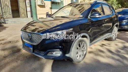 MG ZS 2021 White Used for Sale - 3