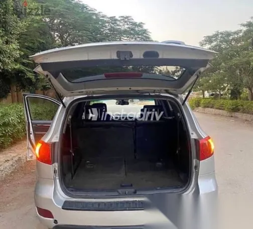 Hyundai Santamo 2009 Silver Used for Sale - 4