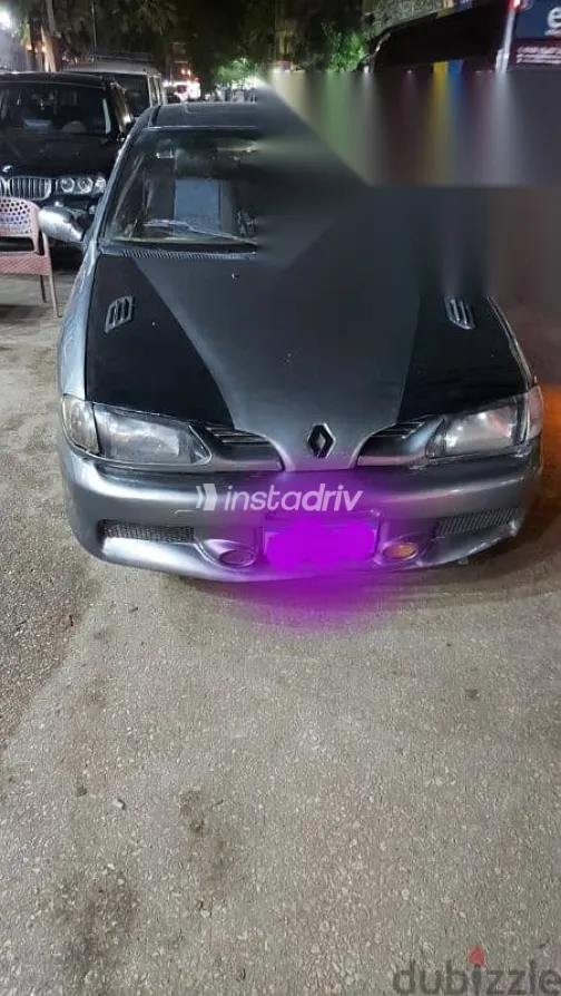 رينو ميجان 1999 رمادي مستعملة للبيع - 3